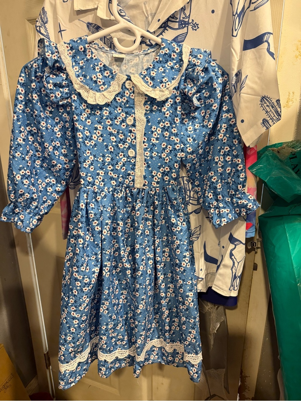 New no tag..Girls' Blue Floral Lace-Trim Dress